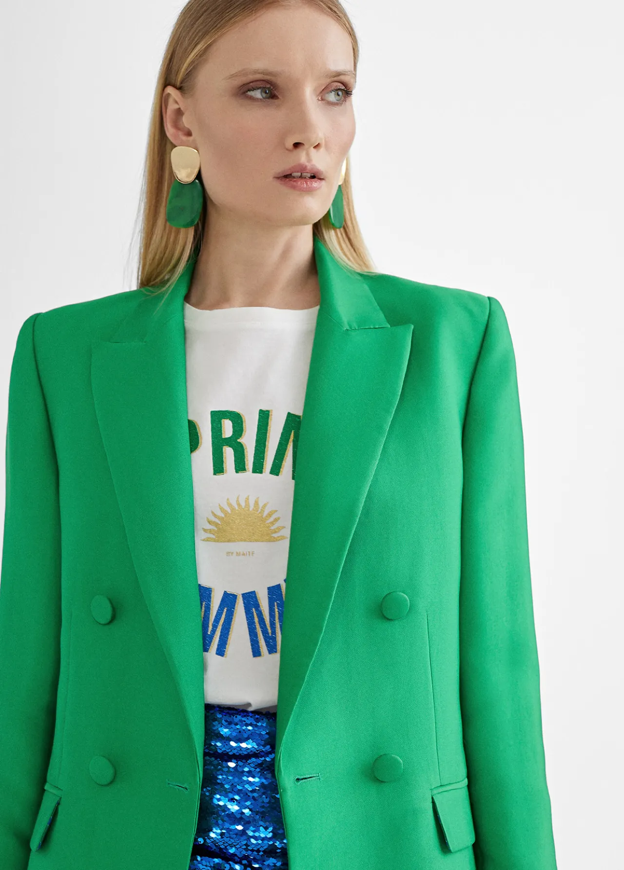 americana_monocolor_1.webp Lola Casademunt Americanas Y Blazers<Americana monocolor VERDE