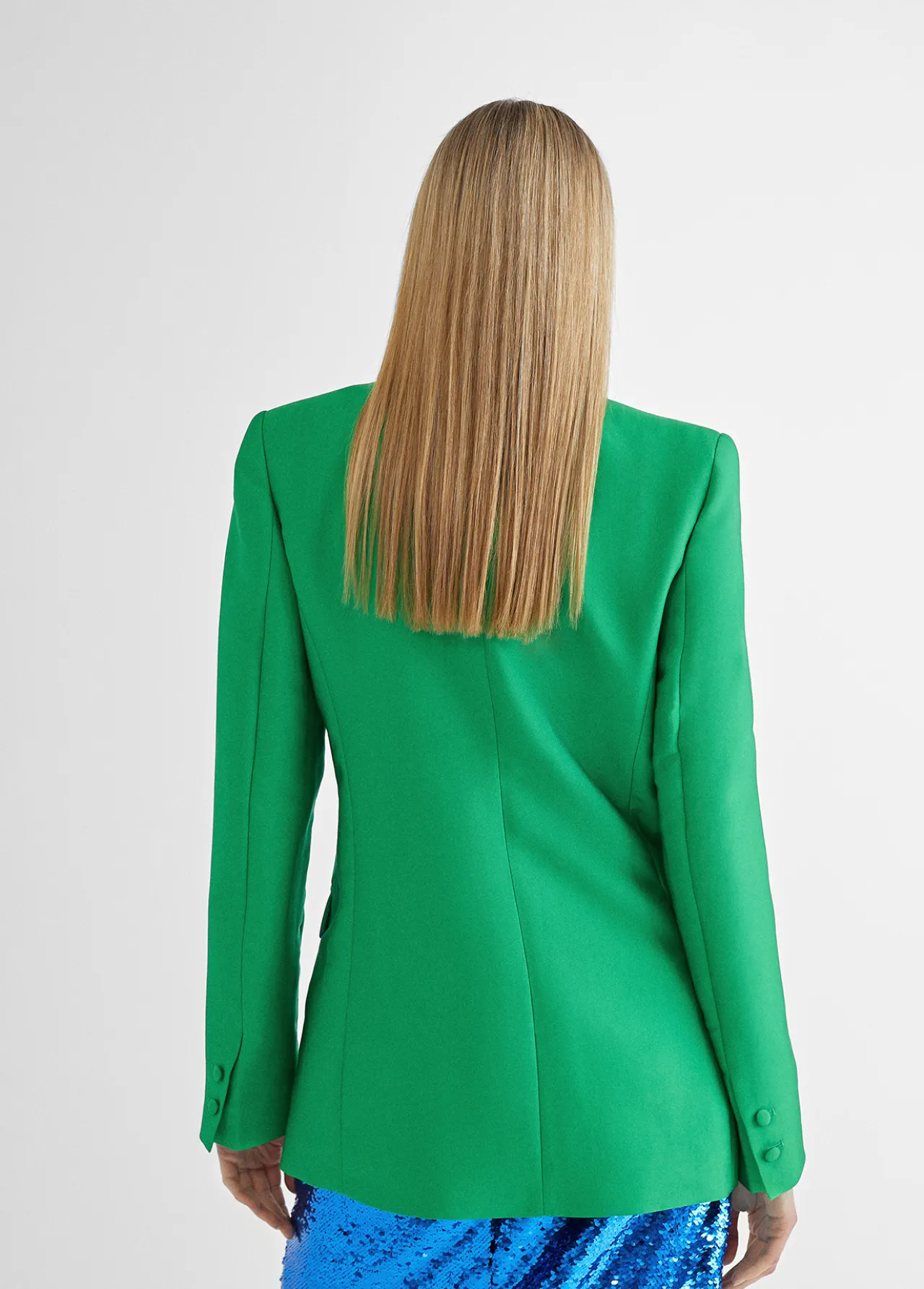 americana_monocolor_2.webp Lola Casademunt Americanas Y Blazers<Americana monocolor VERDE