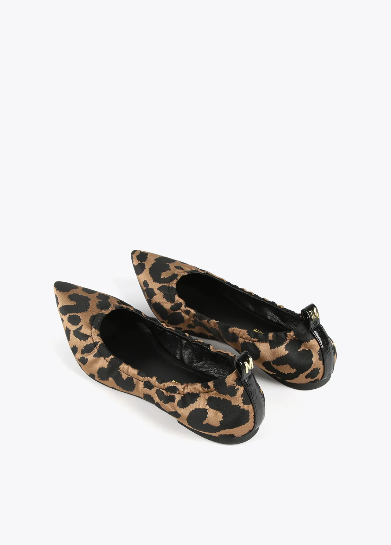 bailarina_animal_print_4.webp Lola Casademunt Animal Print | Zapatos Planos<Bailarina animal print CRUDO-NEGRO