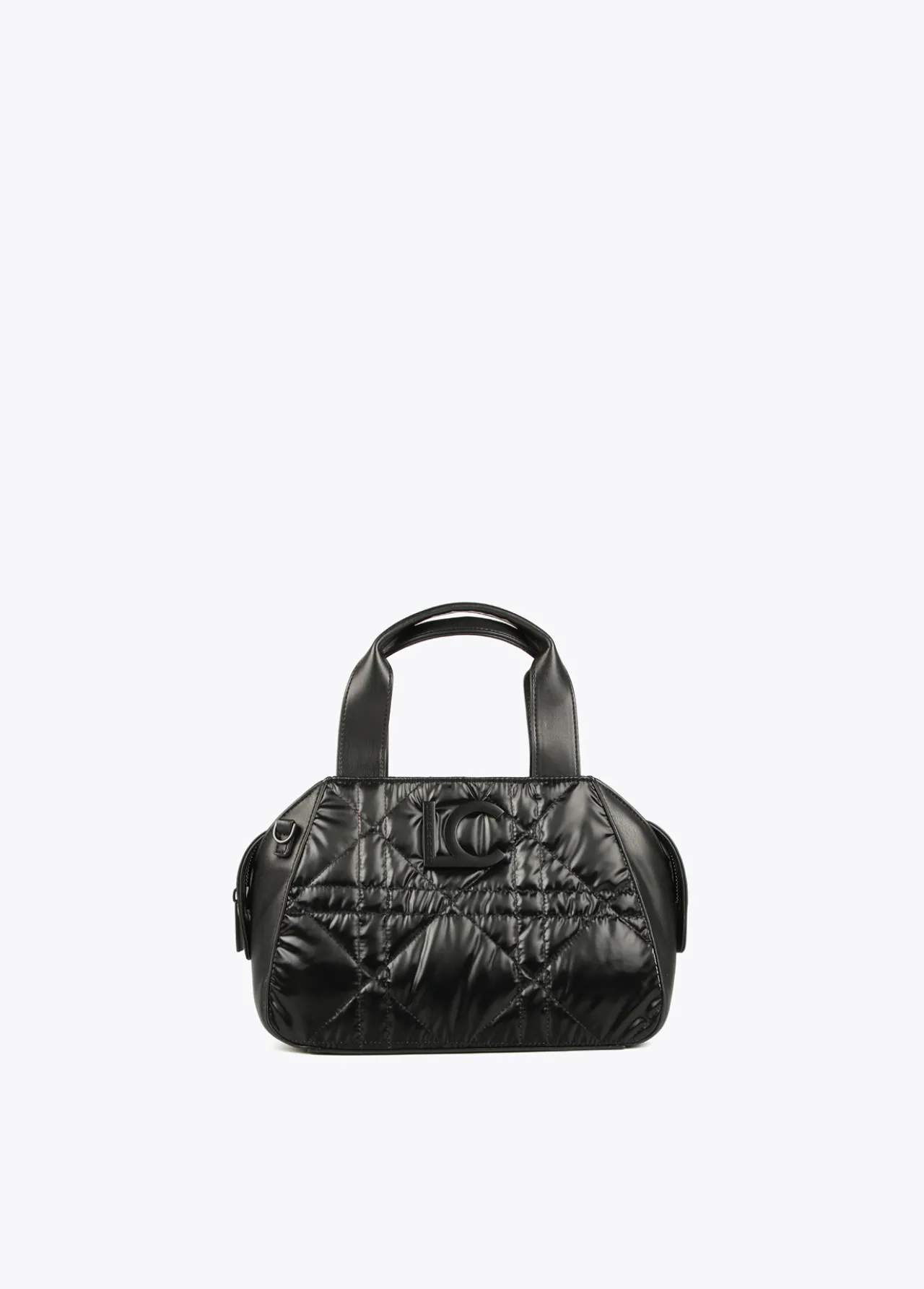 bandolera_acolchada_0-4.webp Lola Casademunt Bandoleras | Bolsos Pequeños<Bandolera acolchada NEGRO