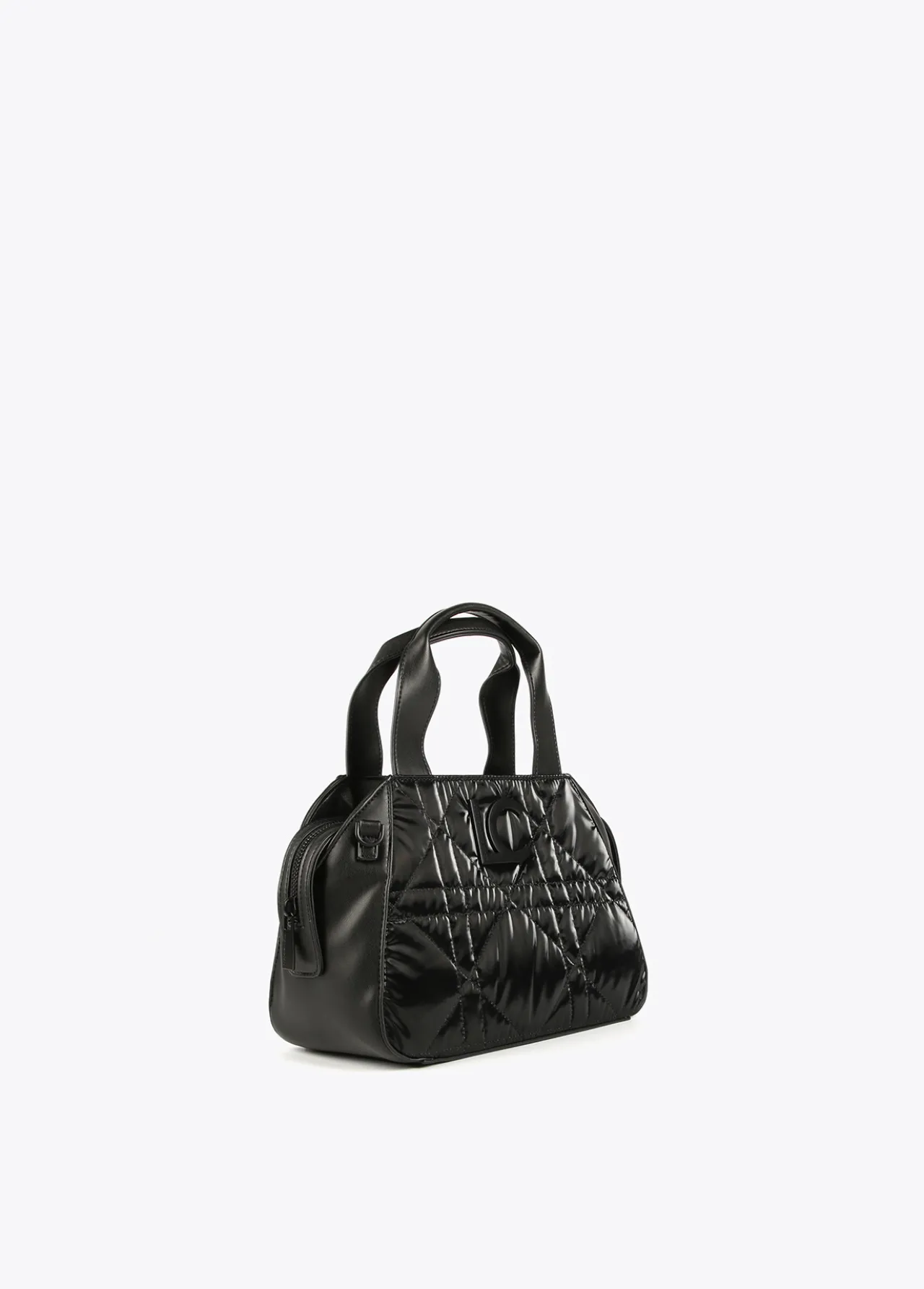 bandolera_acolchada_4-4.webp Lola Casademunt Bandoleras | Bolsos Pequeños<Bandolera acolchada NEGRO
