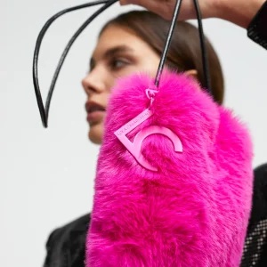 Lola Casademunt Bandoleras | Bolsos Pequeños<Bandolera efecto pelo NEGRO