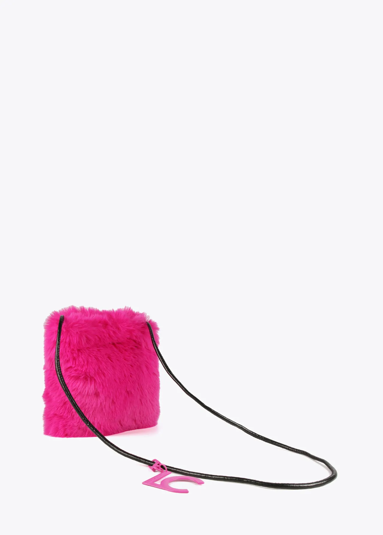 bandolera_efecto_pelo_4-2.webp Lola Casademunt Bandoleras | Bolsos Pequeños<Bandolera efecto pelo NEGRO