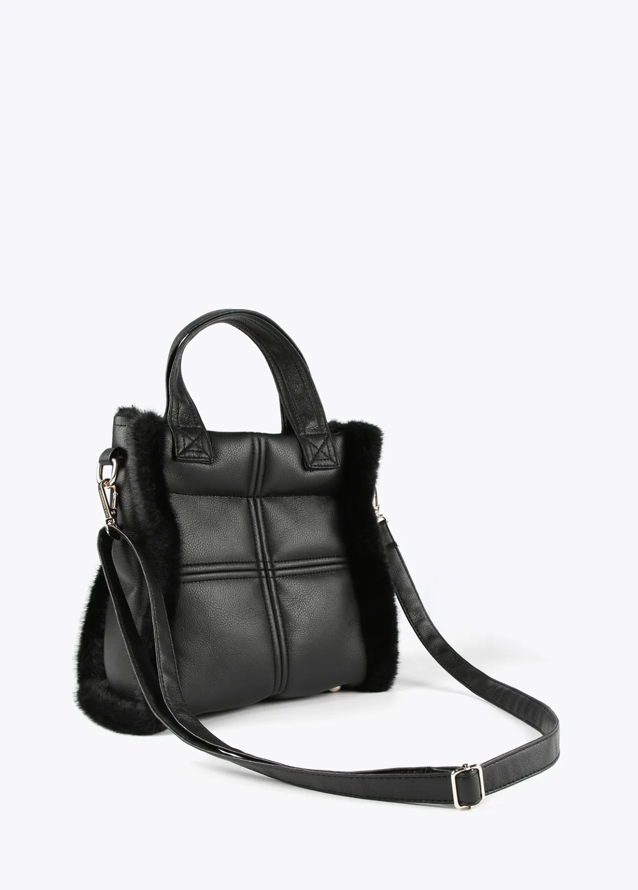 bandolera_efecto_piel_y_pelo_3-1.webp Lola Casademunt Bandoleras | Bolsos Pequeños<Bandolera efecto piel y pelo CRUDO