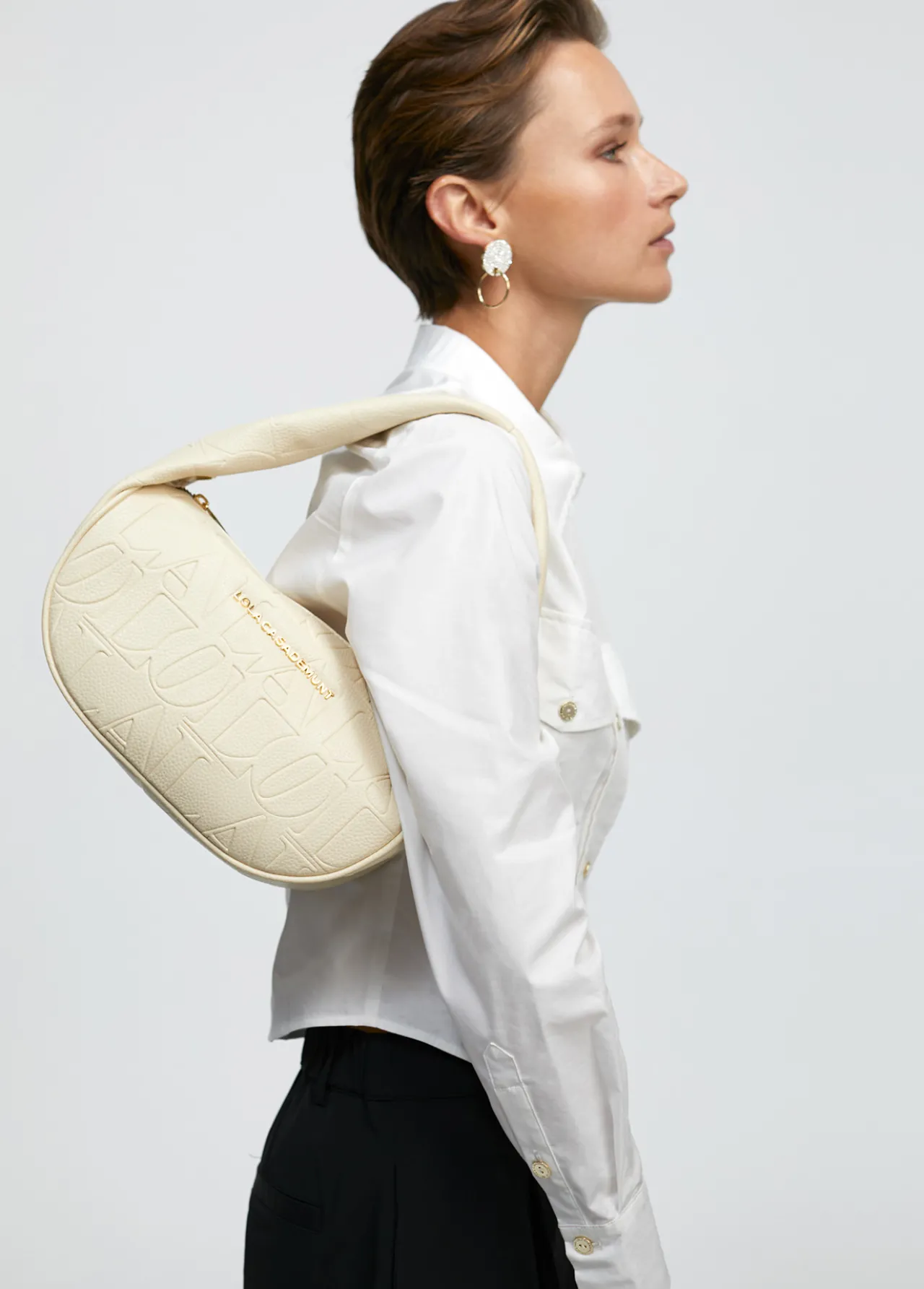 bandolera_grabada_2.webp Lola Casademunt Bolsos De Hombro | Bandoleras<Bandolera grabada CRUDO