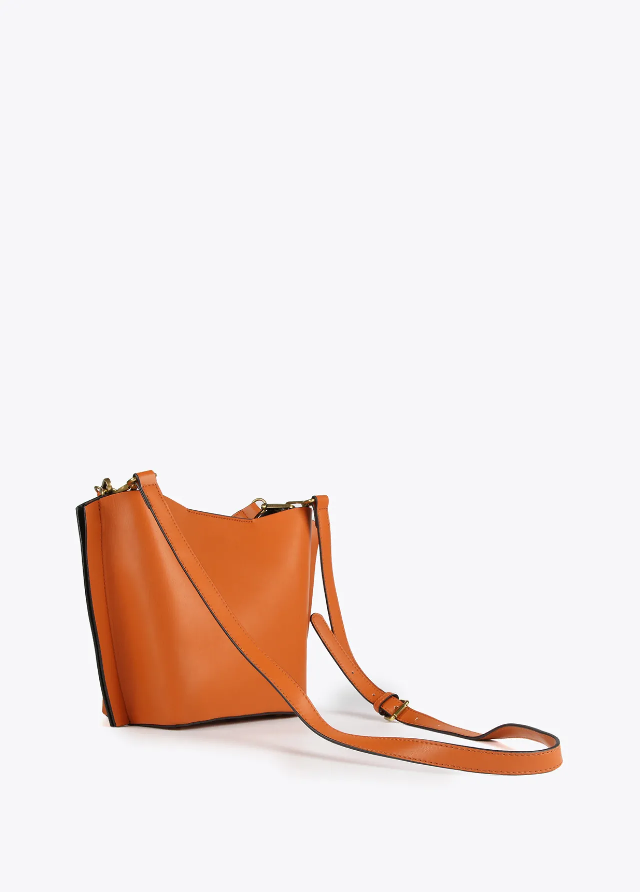 bandolera_logo_animal_3.webp Lola Casademunt Bandoleras | Bolsos Pequeños<Bandolera logo animal CAMEL