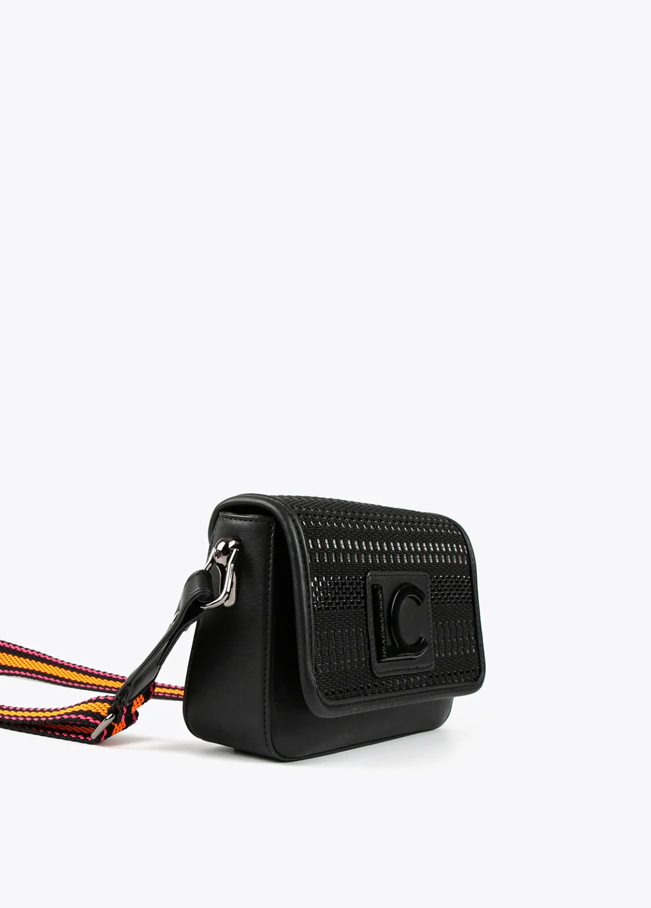 bandolera_negra_4.webp Lola Casademunt Bolsos<Bandolera negra NEGRO