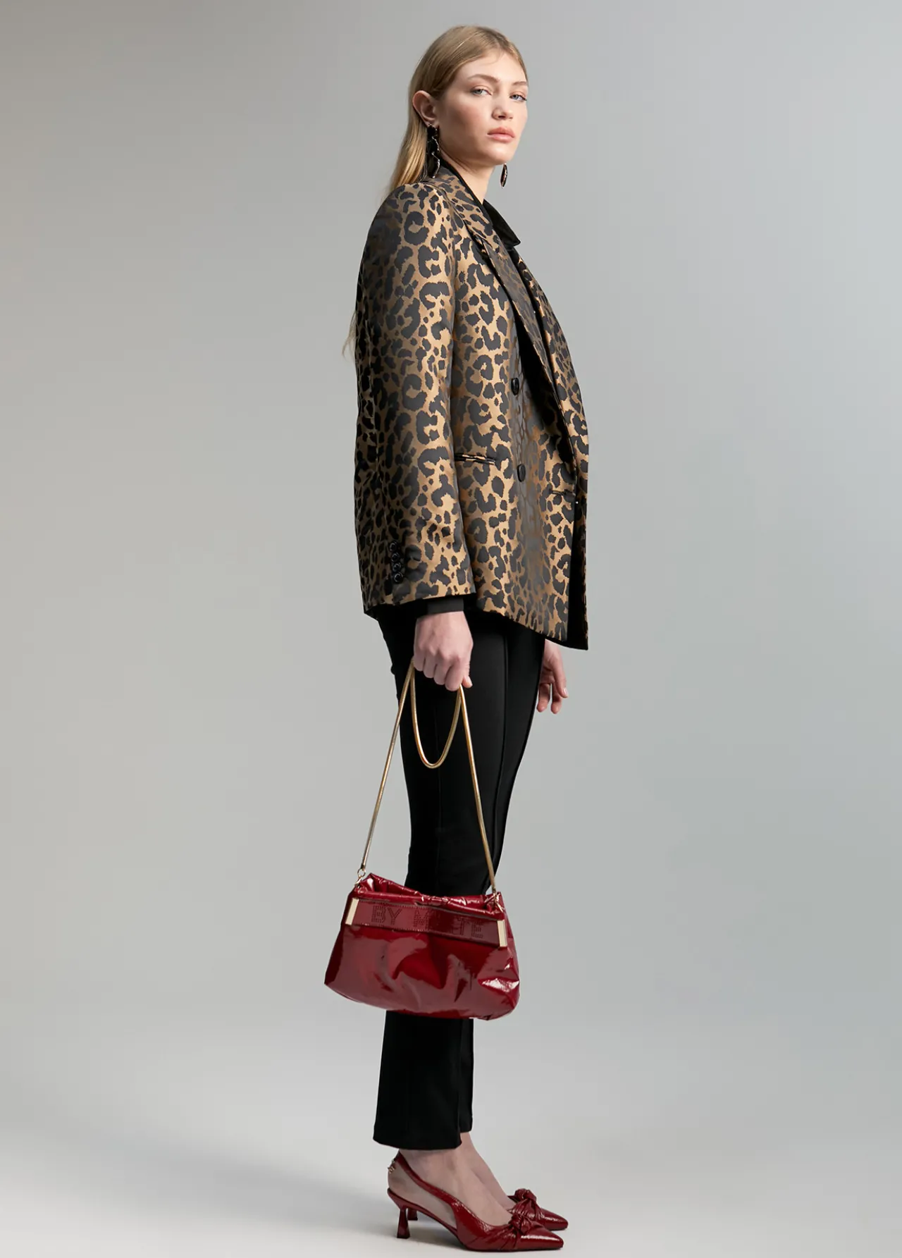 blazer_animal_print_3.webp Lola Casademunt Americanas Y Blazers | Animal Print<Blazer animal print NEGRO-MARRON