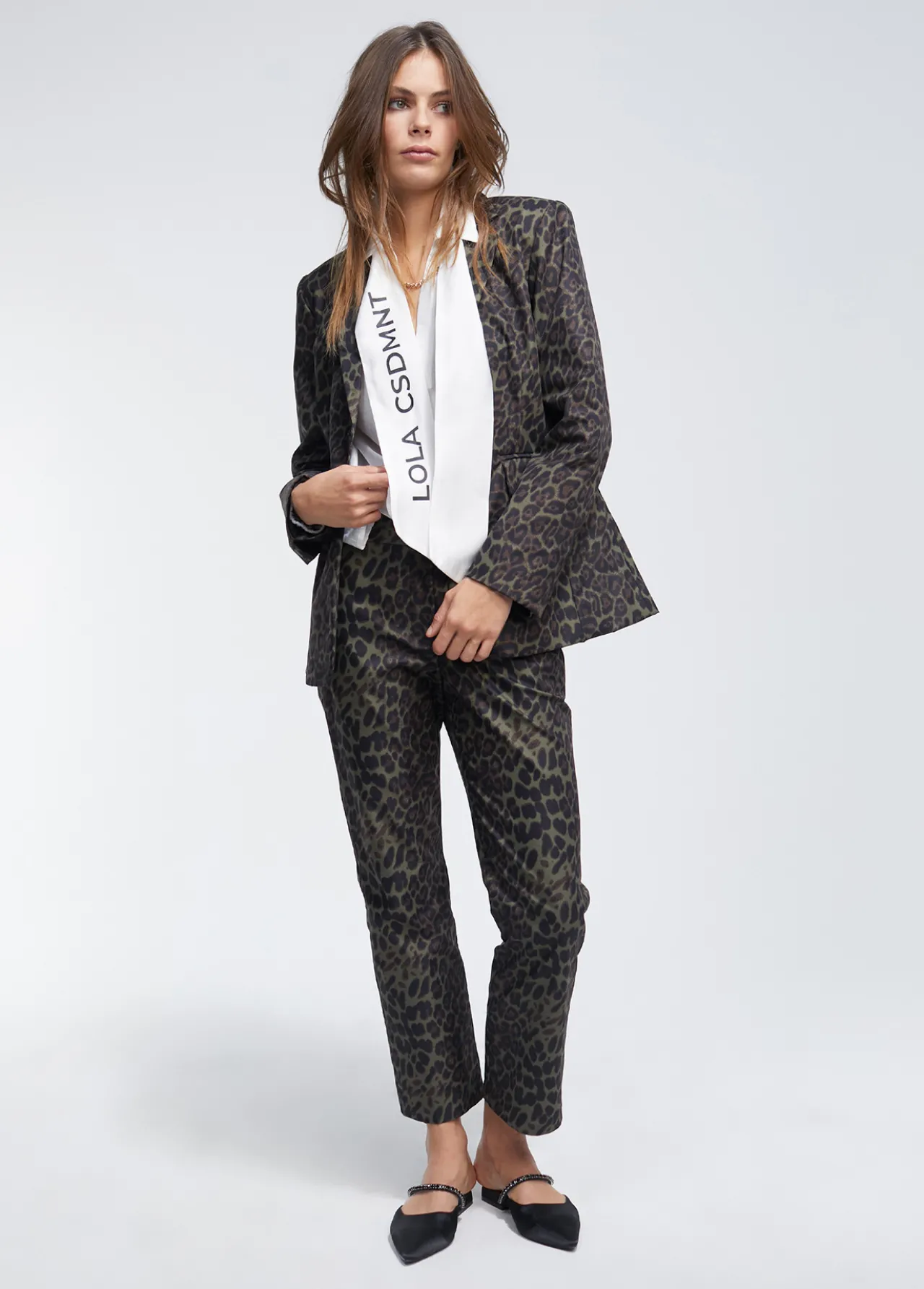 blazer_animal_print_4-1.webp Lola Casademunt Animal Print | Americanas Y Blazers<Blazer animal print NEGRO-VERDE