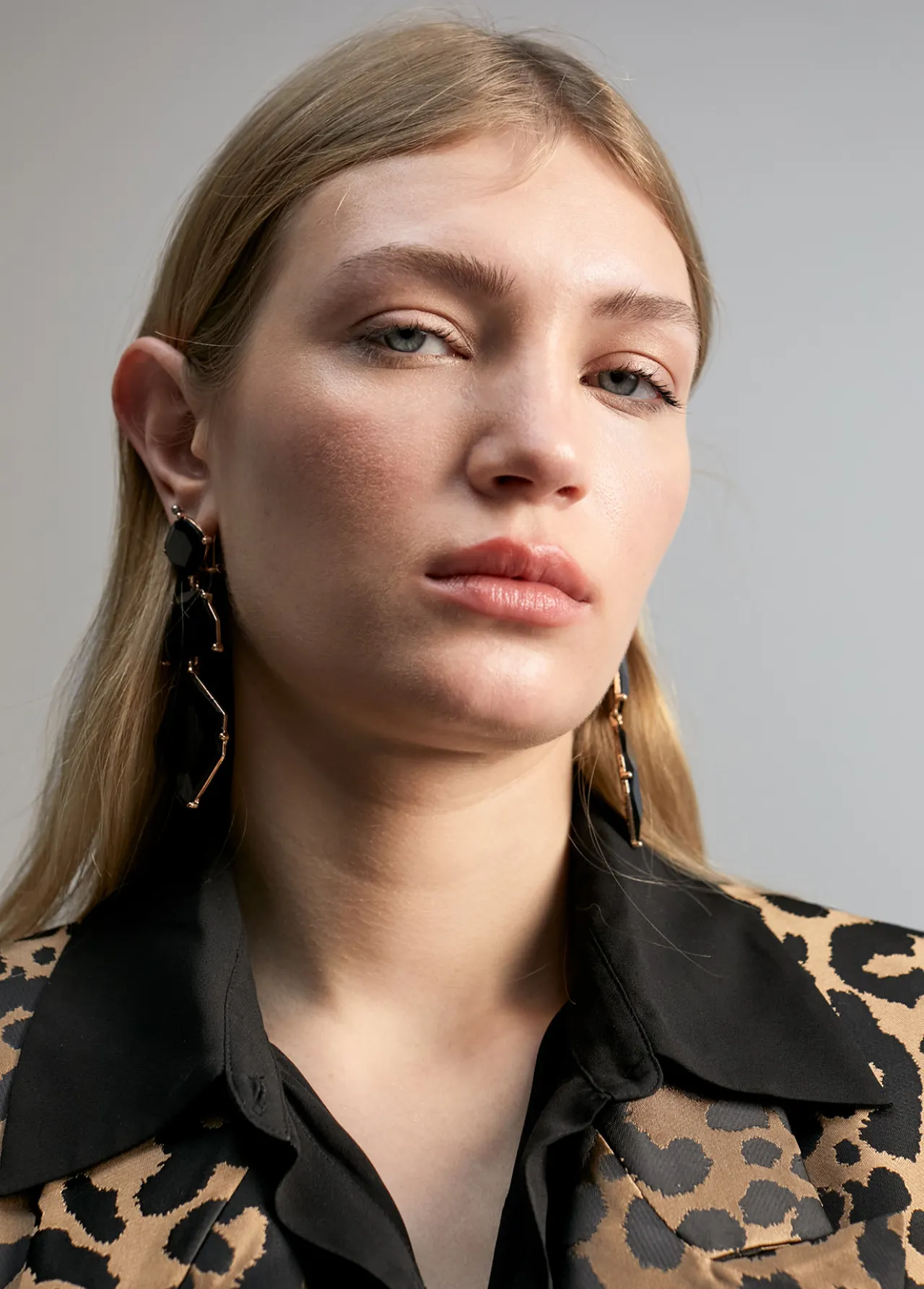 blazer_animal_print_4.webp Lola Casademunt Americanas Y Blazers | Animal Print<Blazer animal print NEGRO-MARRON