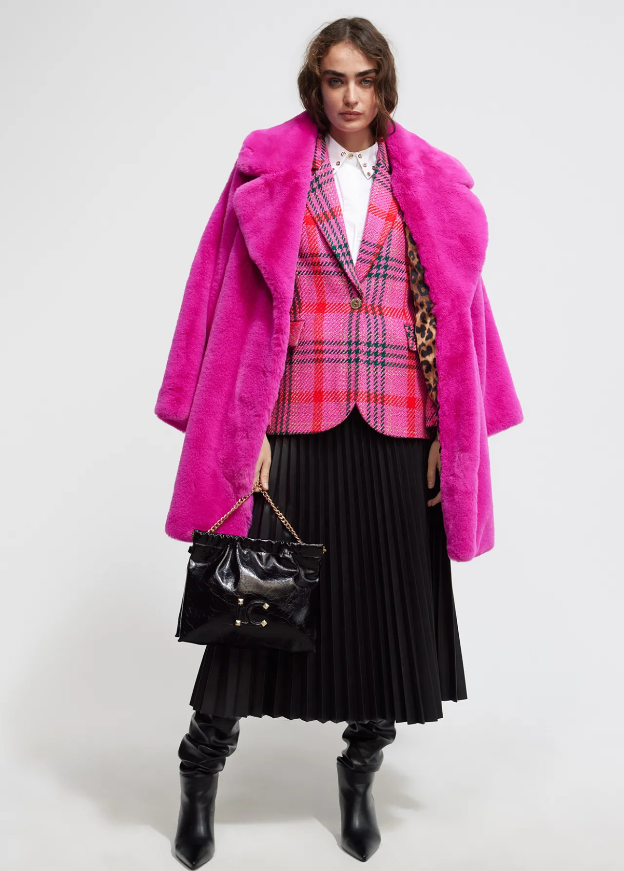 blazer_cuadros_tweed_4.webp Lola Casademunt Americanas Y Blazers<Blazer cuadros tweed ROSA-MULTICOLOR