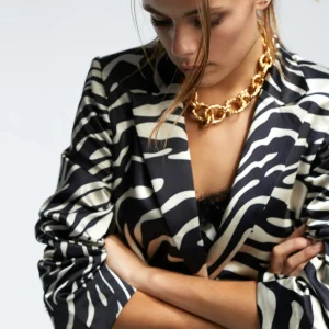 Lola Casademunt Animal Print | Americanas Y Blazers<Blazer estampada cebra NEGRO-CRUDO