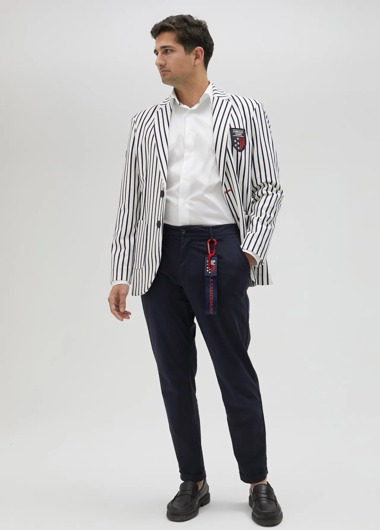 blazer_hombre_rayas_edicin_limitada__lola_casademunt_0.webp Lola Casademunt Americanas Y Blazers<Blazer hombre rayas edición limitada - Lola Casademunt BLANCO-AZUL
