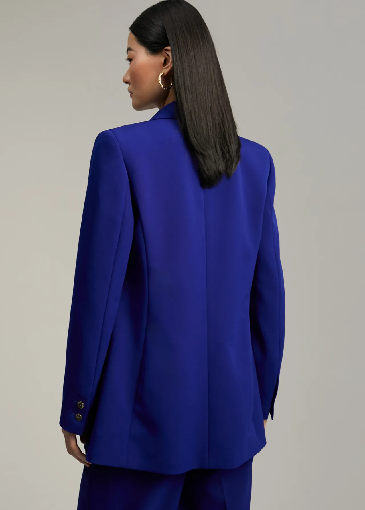 blazer_recta_traje_3.webp Lola Casademunt Americanas Y Blazers<Blazer recta traje AZULELECTRICO
