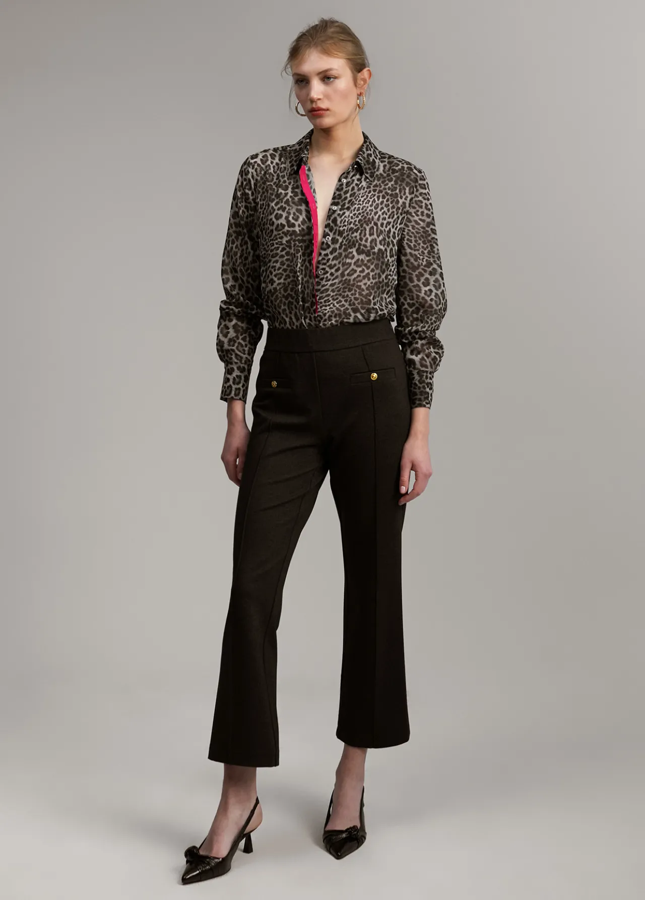 blusa_detalle_contraste_2.webp Lola Casademunt Animal Print | Camisas Y Blusas<Blusa detalle contraste NEGRO-GRIS