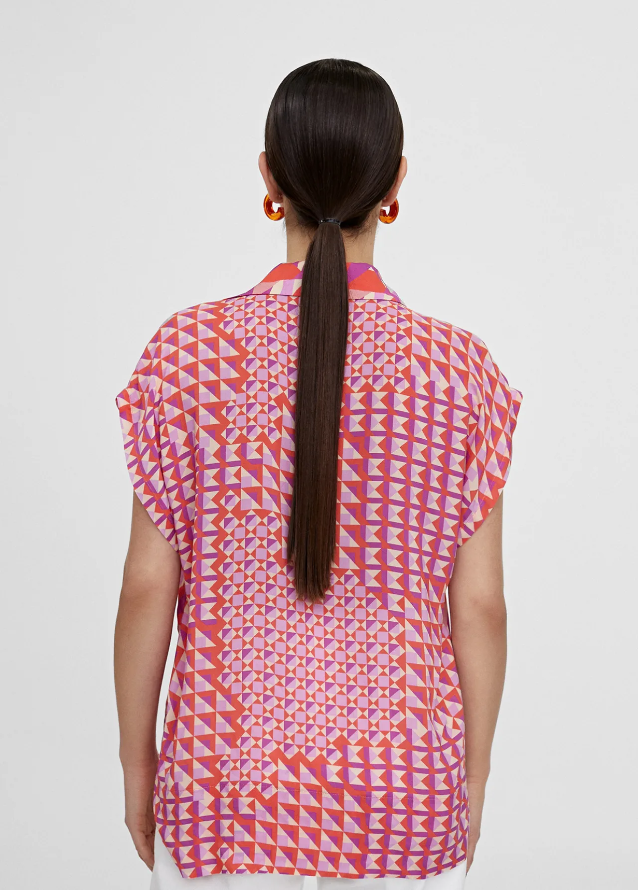 blusa_fluida_estampada_3.webp Lola Casademunt Camisas Y Blusas<Blusa fluida estampada ROJO-LILA