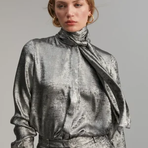 Lola Casademunt Camisas Y Blusas<Blusa laminada lazada PLATEADO