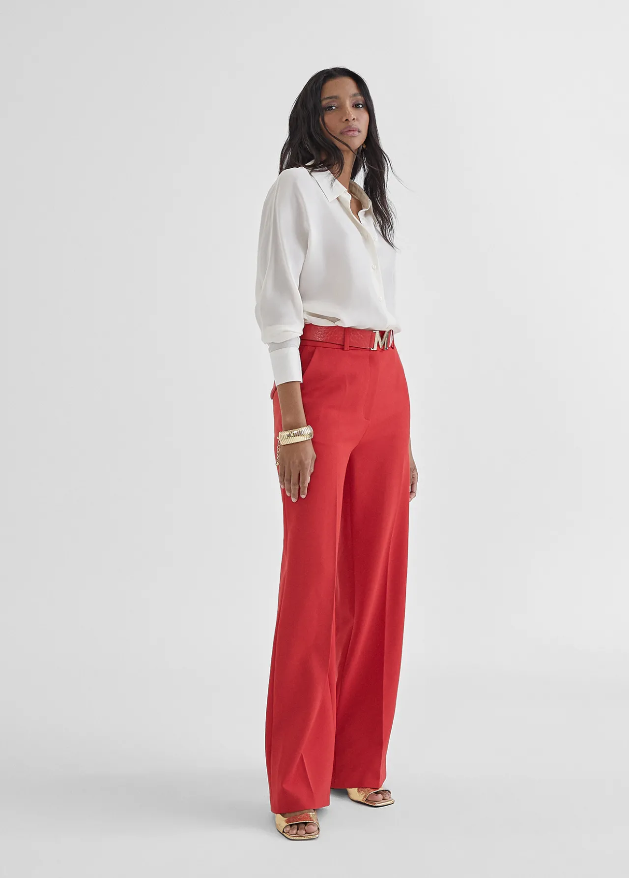 blusa_monocolor_3.webp Lola Casademunt Camisas Y Blusas<Blusa monocolor CRUDO