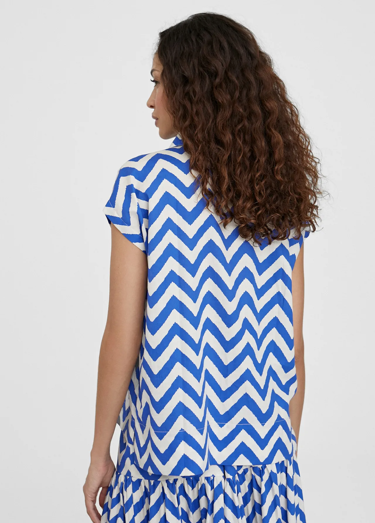 blusa_rayas_zig_zag_3.webp Lola Casademunt Camisas Y Blusas<Blusa rayas zig zag AZUL-BLANCO