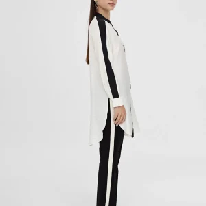 Lola Casademunt Camisas Y Blusas<Blusón largo detalle manga CRUDO-NEGRO