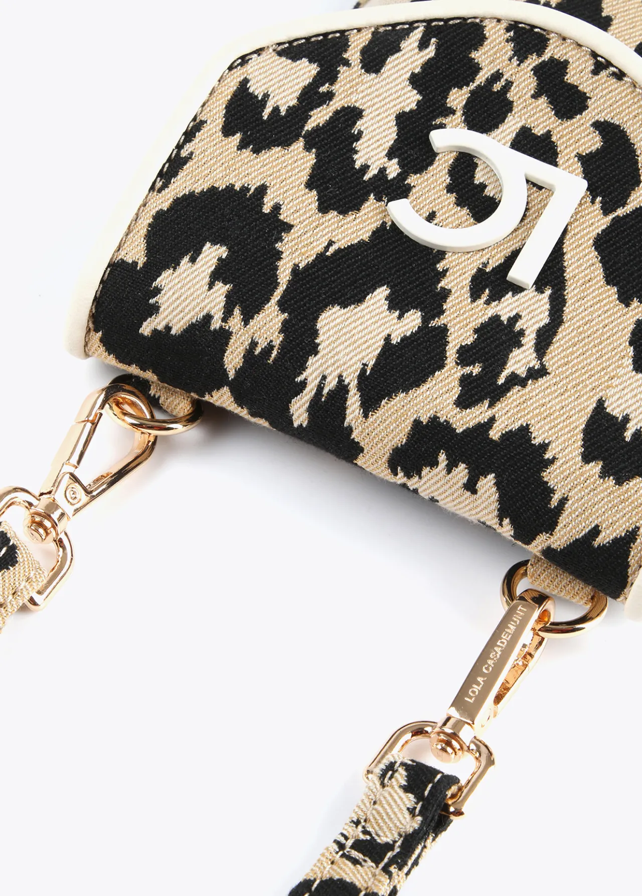 bolsito_portamovil_animal_print_5.webp Lola Casademunt Accesorios | Bolsos<Bolsito portamovil animal print CRUDO-MARRON