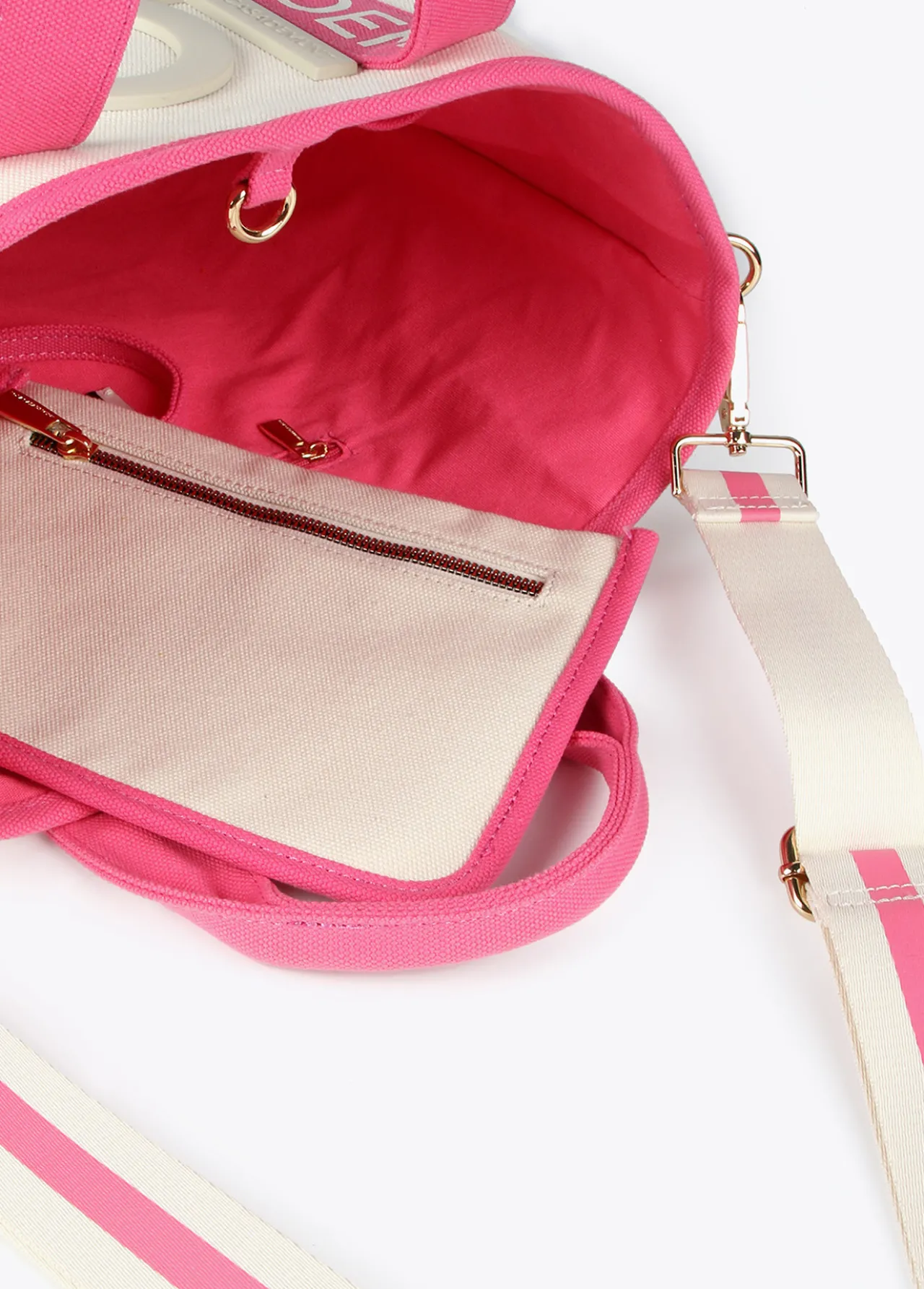 bolso_canvas_2-2.webp Lola Casademunt Bolsos<Bolso canvas NEGRO-CRUDO