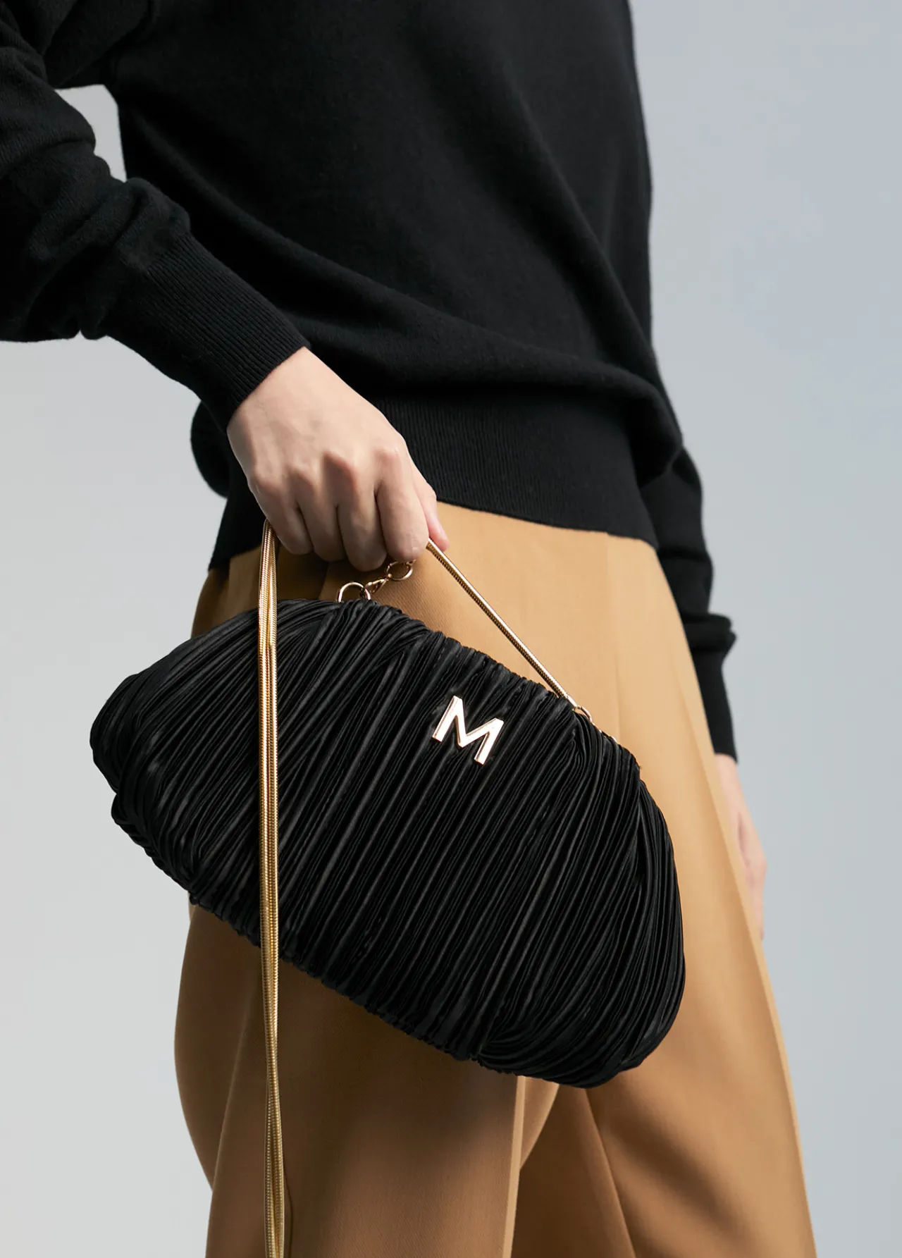 bolso_fiesta_5.webp Lola Casademunt Bolsos De Mano Y Neceseres | Bandoleras<Bolso fiesta NEGRO