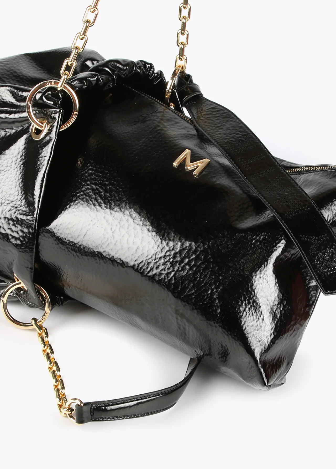 bolso_shopper_brillante_1-3.webp Lola Casademunt Bolsos<Bolso shopper brillante FUCSIA