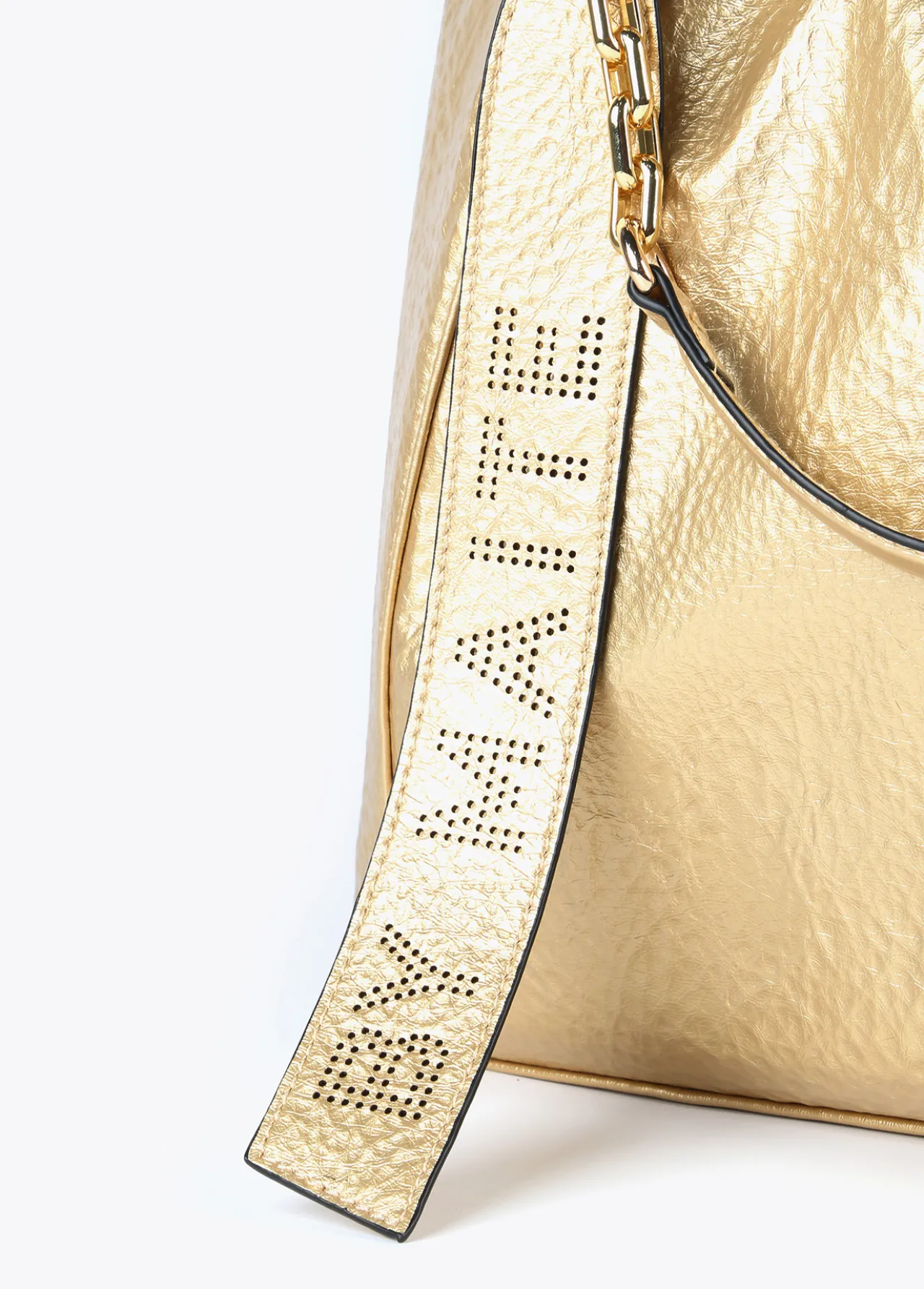 bolso_shopper_brillante_5-2.webp Lola Casademunt Bolsos<Bolso shopper brillante FUCSIA