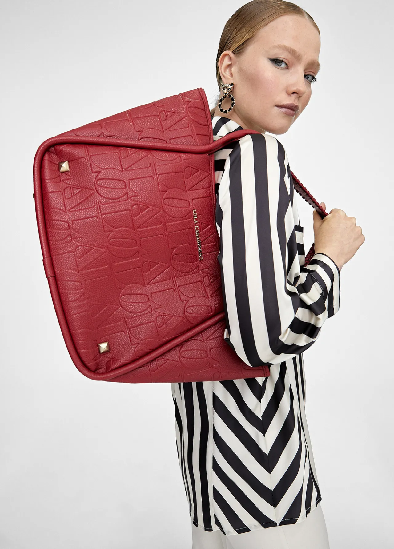 Lola Casademunt Bolsos<Bolso tipo shopper grabado NEGRO