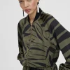 Lola Casademunt Chaquetas Y Gabardinas<Bomber estampado animal NEGRO-VERDE