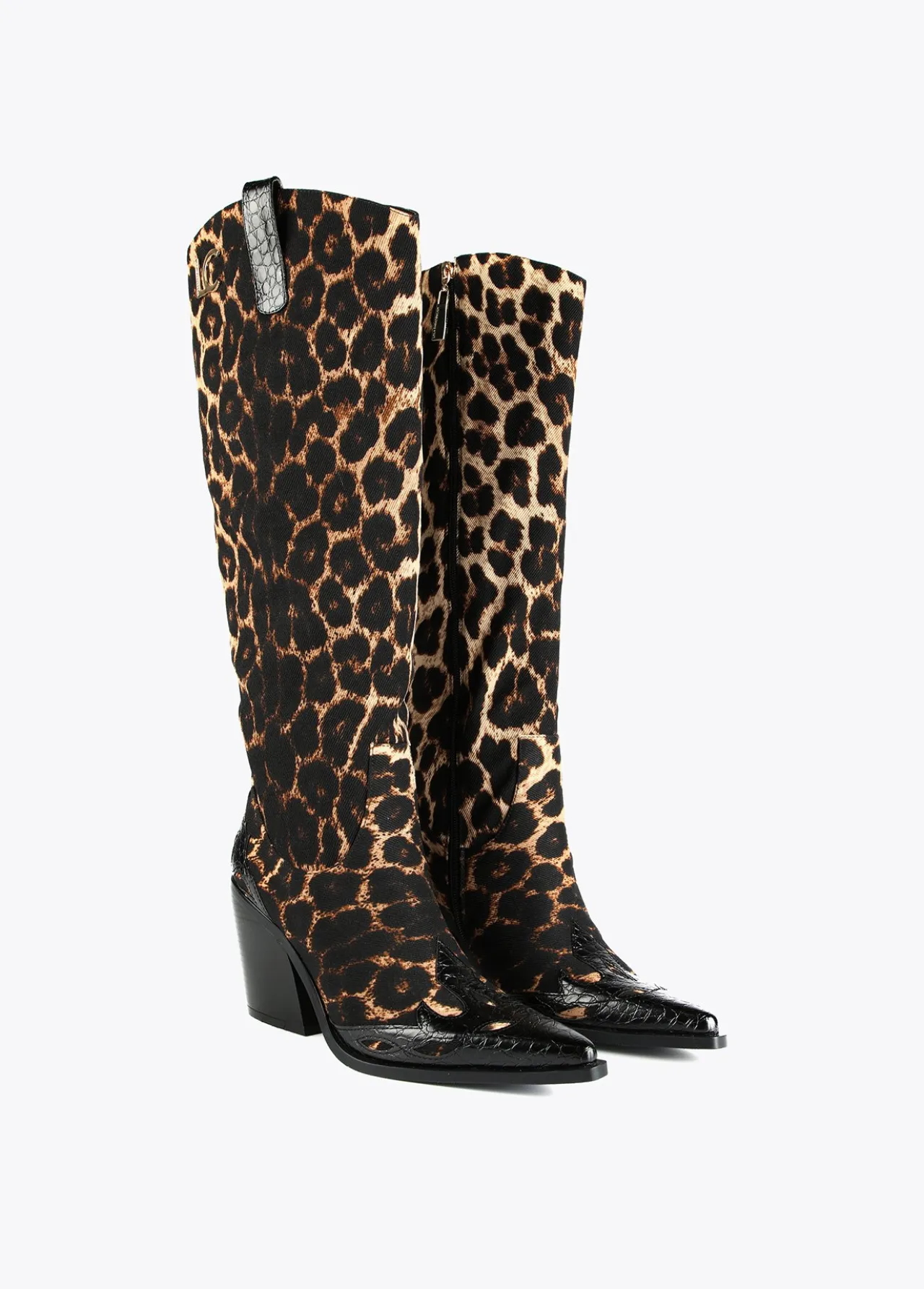bota_cowboy_leopardo__coleccin_lola__lola_casademunt_1.webp Lola Casademunt Botas Y Botines<Bota cowboy leopardo | COLECCIÓN LOLA | Lola Casademunt ESTAMPADO