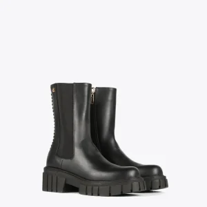 Lola Casademunt Botas Y Botines<Botín con cadena NEGRO