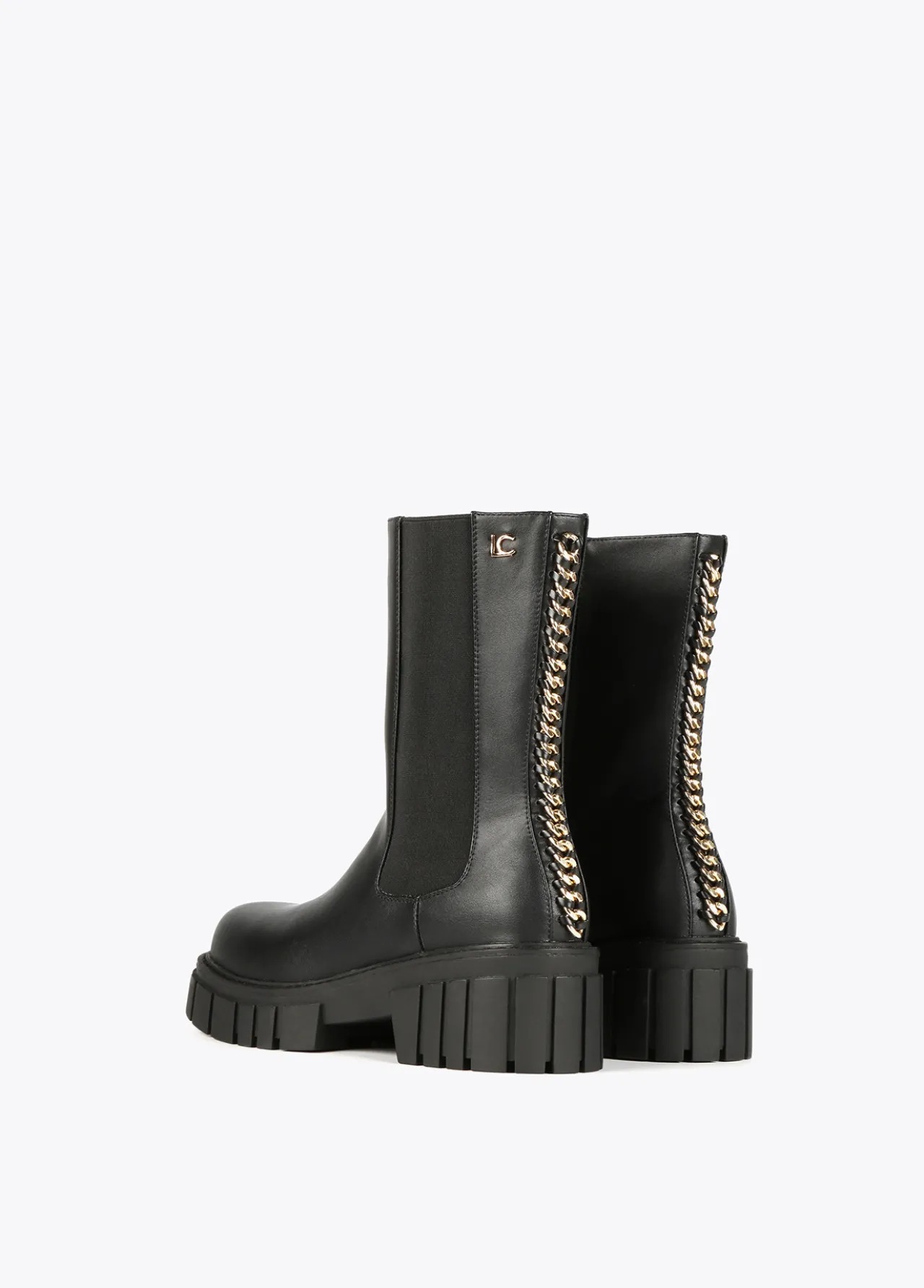 botn_negro_con_cadena_3.webp Lola Casademunt Botas Y Botines<Botín con cadena NEGRO