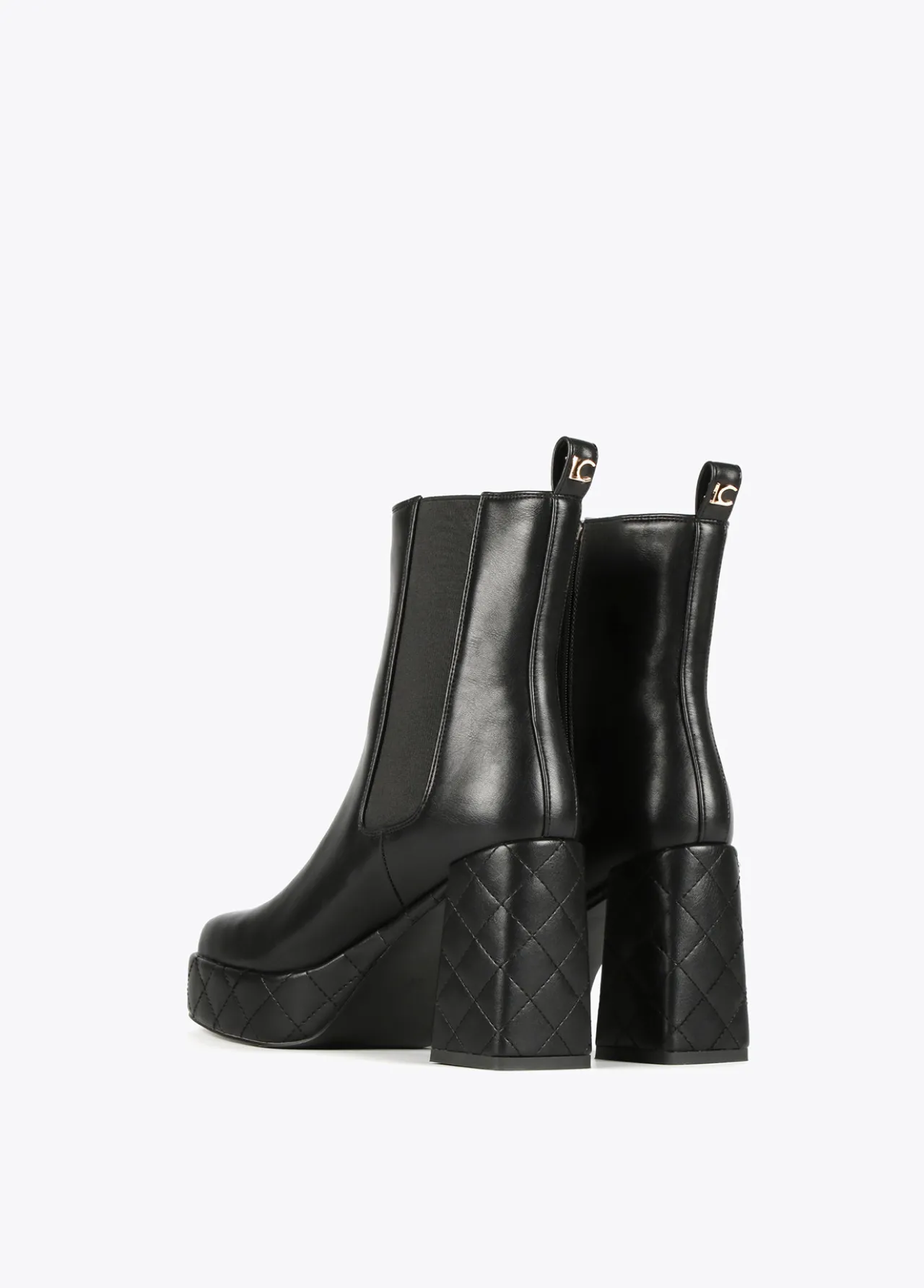 botn_negro_plataforma_2.webp Lola Casademunt Botas Y Botines<Botín plataforma NEGRO