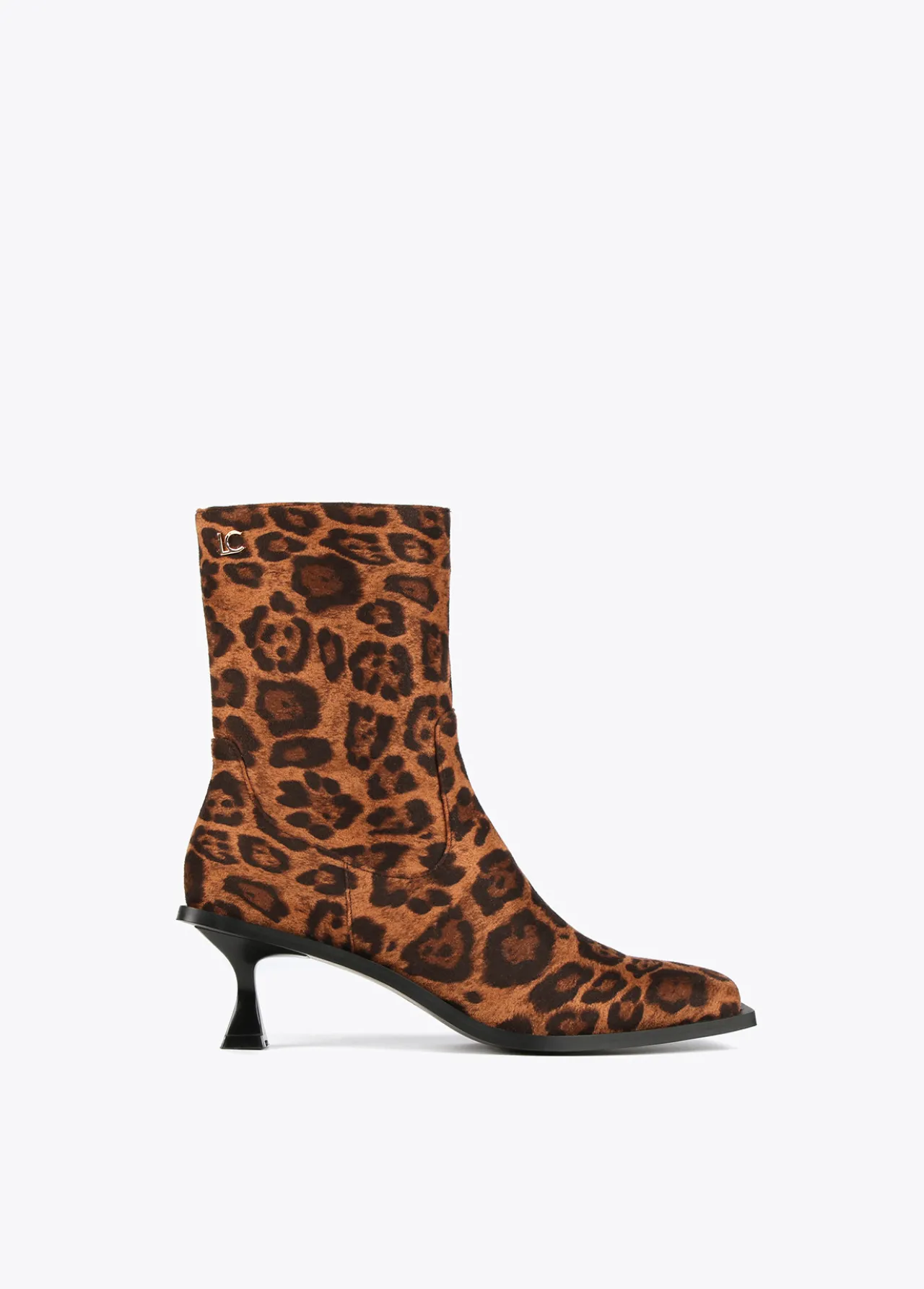 botn_tejido_animal_print_0.webp Lola Casademunt Animal Print | Botas Y Botines<Botín tejido animal print MARRON-NEGRO