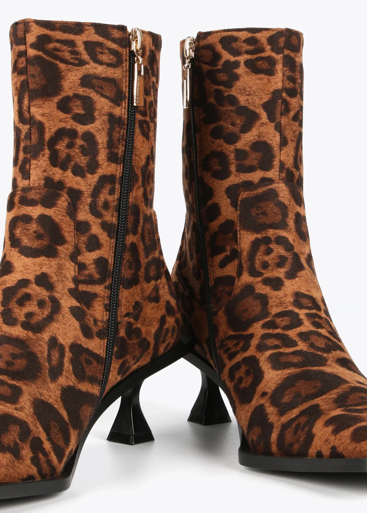 botn_tejido_animal_print_5.webp Lola Casademunt Animal Print | Botas Y Botines<Botín tejido animal print MARRON-NEGRO