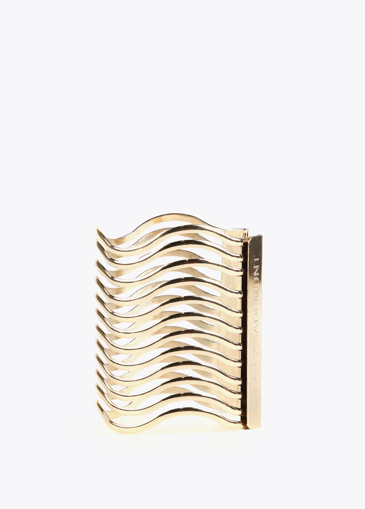 brazalete_ancho_dorado_2.webp Lola Casademunt Bisuteria<Brazalete ancho DORADO