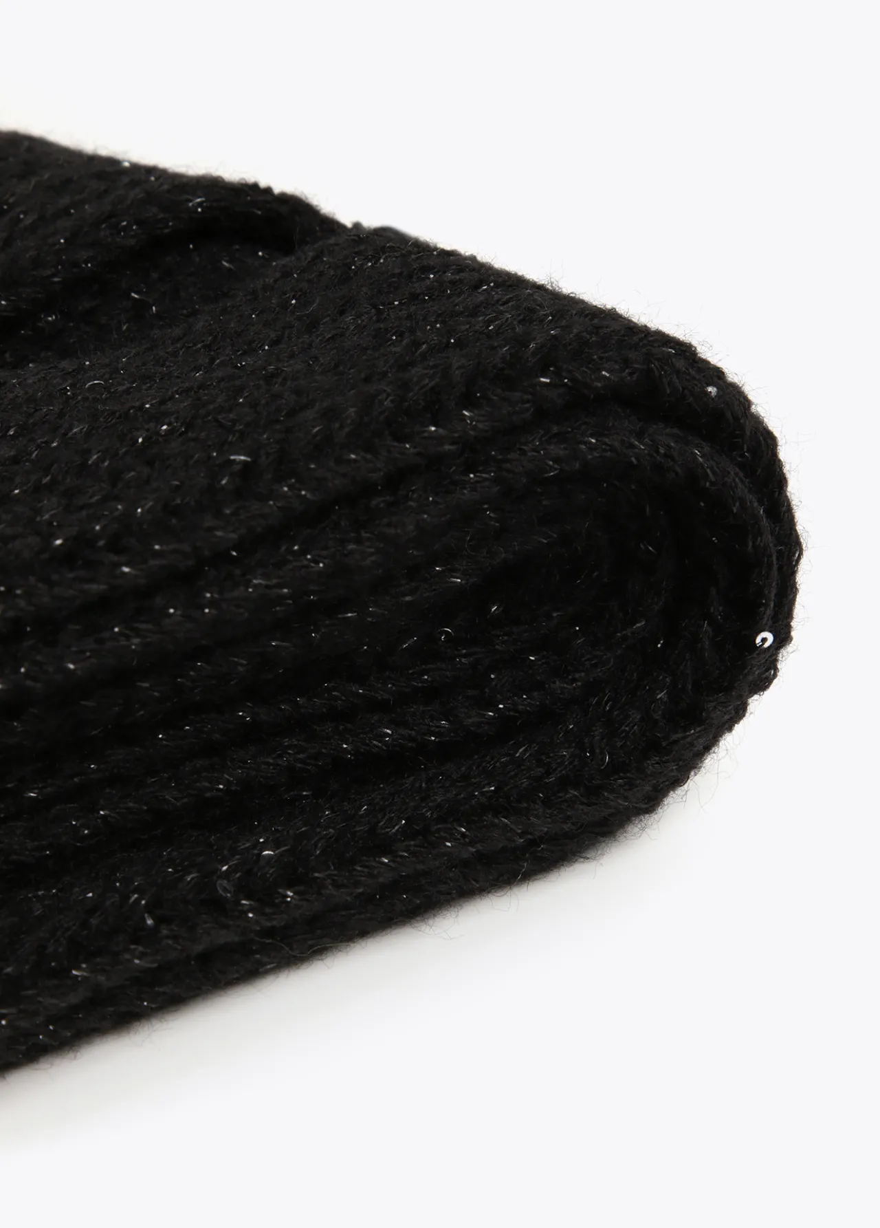 bufanda_con_mini_lentejuelas_5.webp Lola Casademunt Gorros Sombreros Y Guantes<Bufanda con mini lentejuelas NEGRO