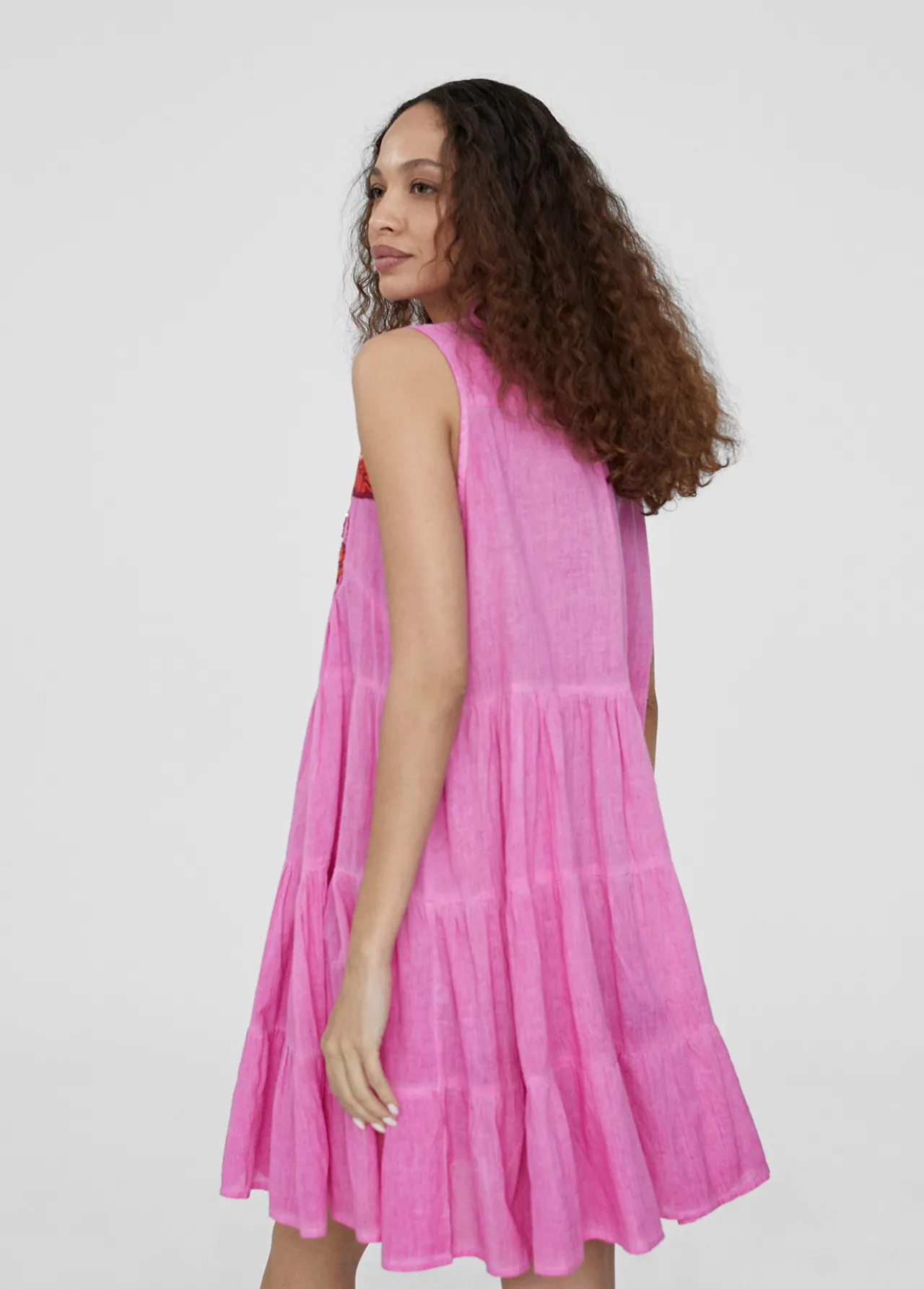 caftan_corto_bordado_3-2.webp Lola Casademunt Baño<Caftan corto bordado AZULELECTRICO