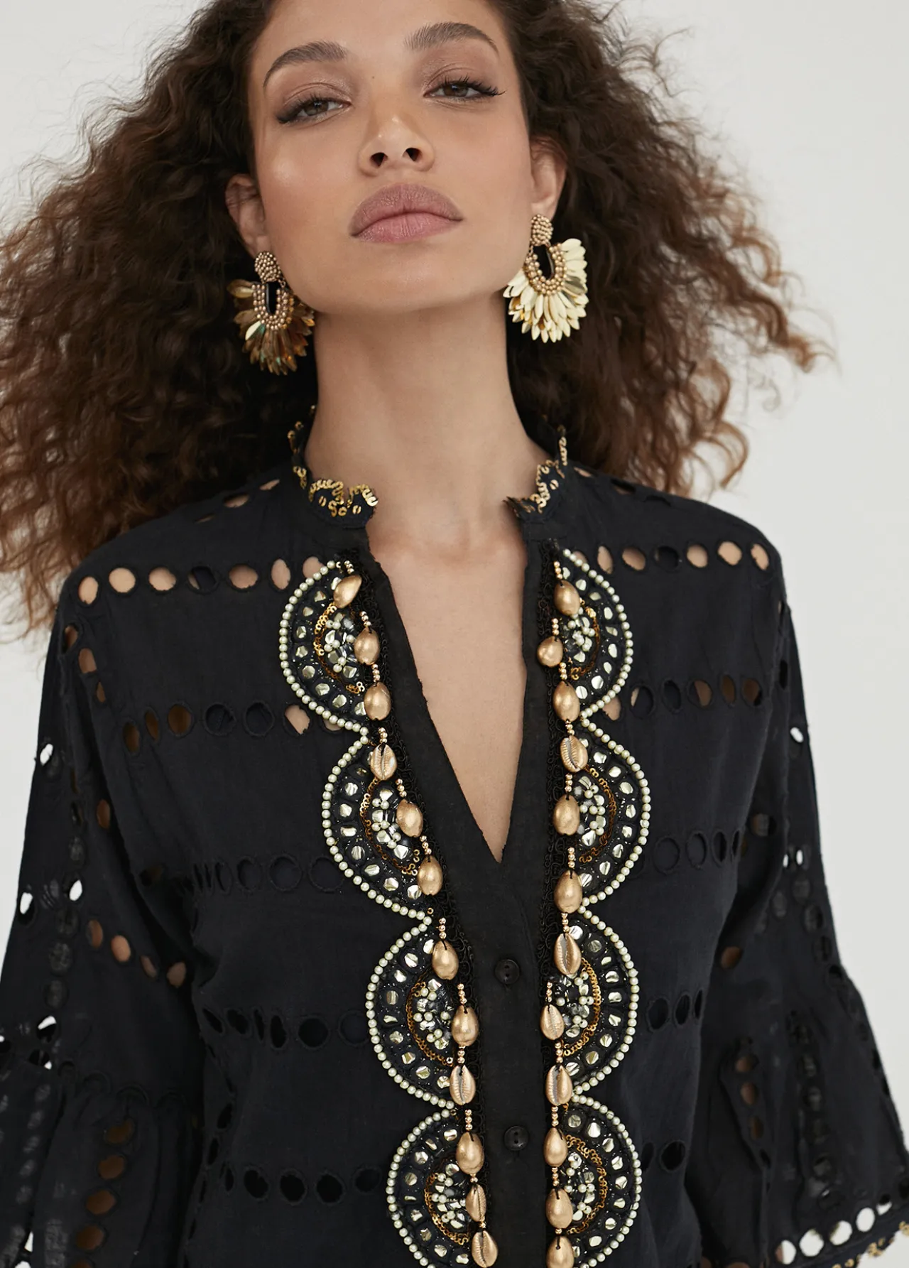 caftan_largo_bordado_2-1.webp Lola Casademunt Baño<Caftan largo bordado BLANCO
