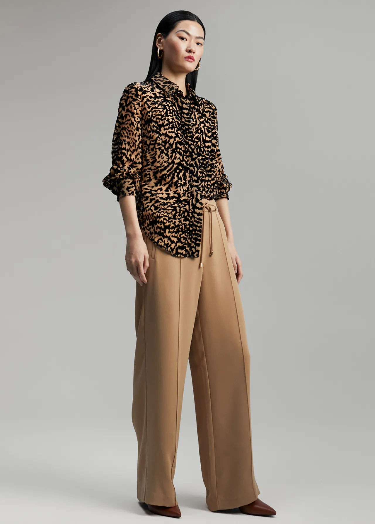 camisa_animal_print_5-1.webp Lola Casademunt Animal Print | Camisas Y Blusas<Camisa animal print MARRON-NEGRO