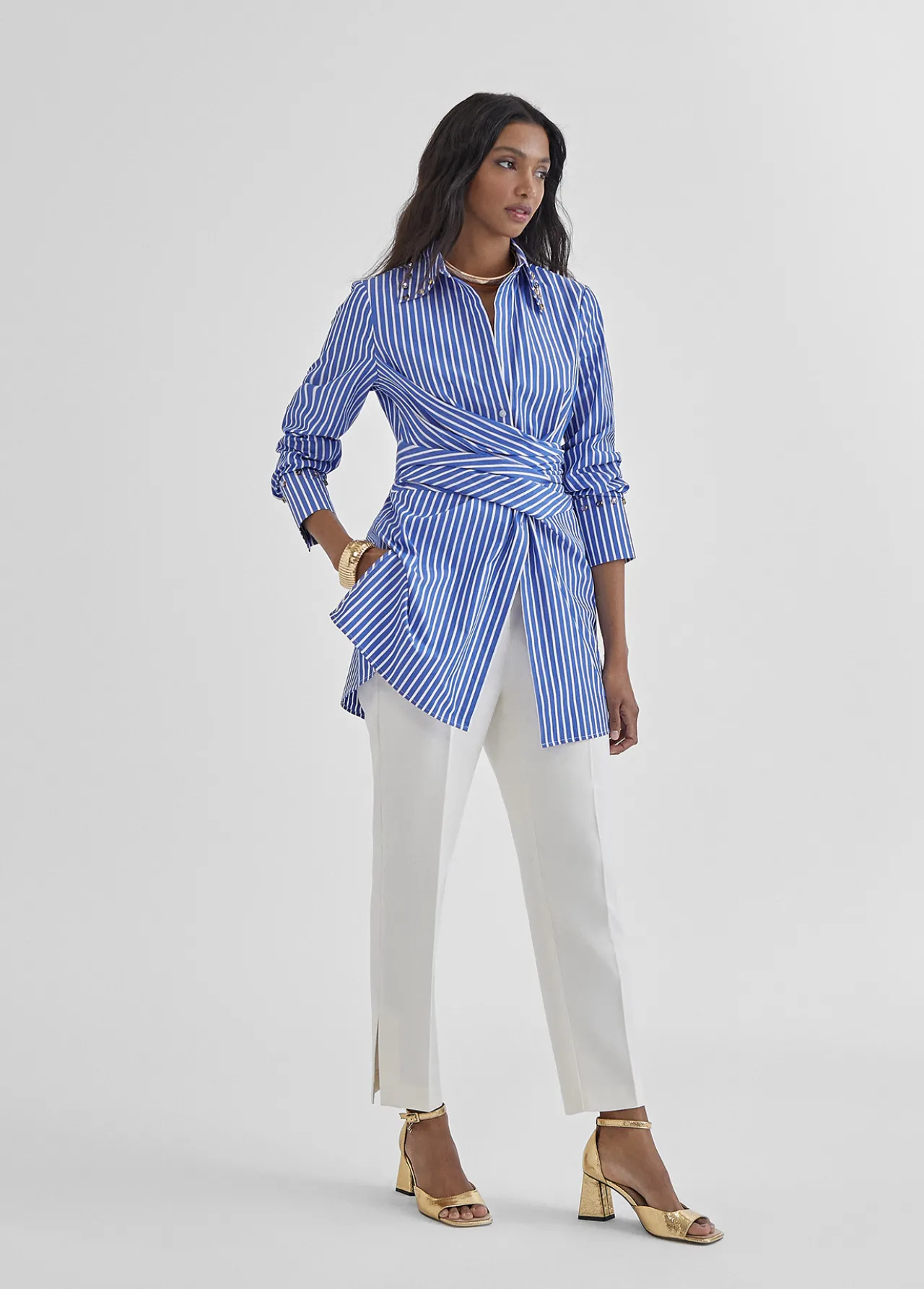 camisa_rayas_detalle_joyas_0.webp Lola Casademunt Camisas Y Blusas<Camisa rayas detalle joyas AZUL-BLANCO