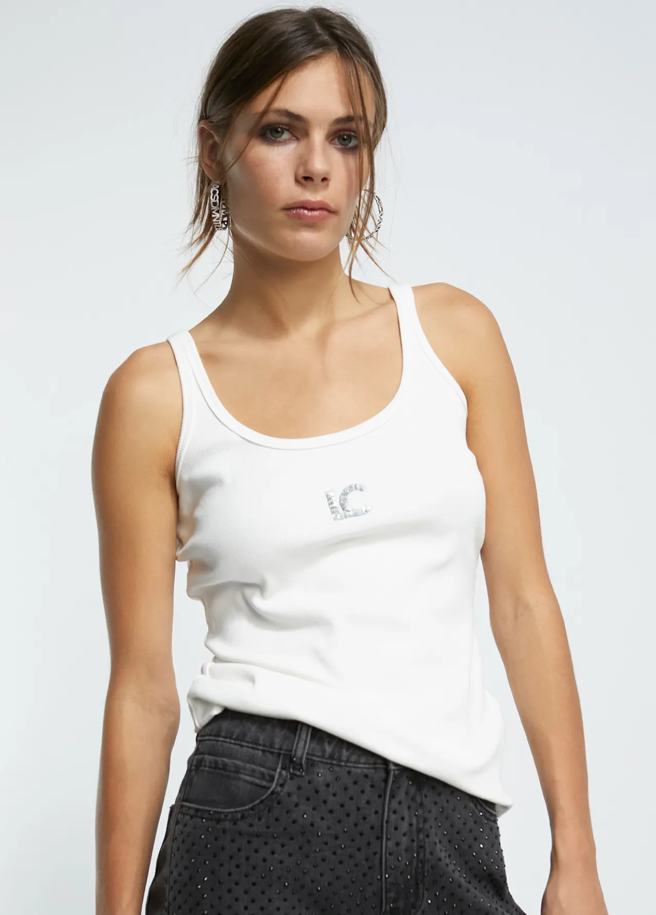 camiseta_de_tirantes_0.webp Lola Casademunt Camisetas Y Tops<Camiseta de tirantes BLANCO