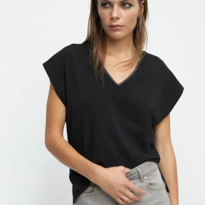 Lola Casademunt Camisetas Y Tops<Camiseta detalle cadena NEGRO