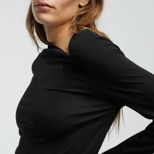 Lola Casademunt Camisetas Y Tops<Camiseta detalle cuello NEGRO