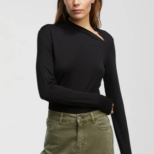 Lola Casademunt Camisetas Y Tops<Camiseta detalle cuello NEGRO