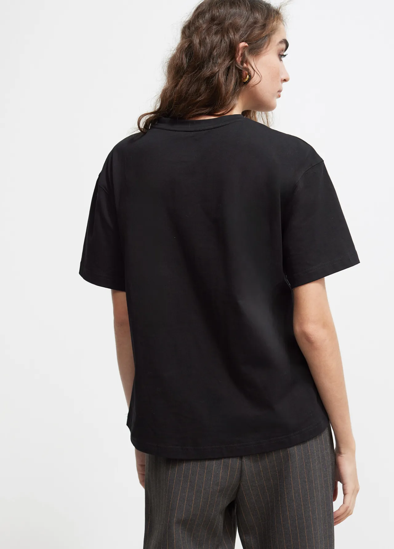 camiseta_lentejuelas_4-1.webp Lola Casademunt Camisetas Y Tops<Camiseta lentejuelas GRIS