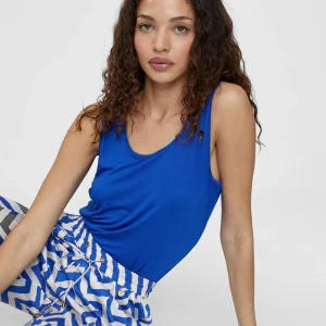 Lola Casademunt Camisetas Y Tops<Camiseta lisa de tirantes CALDERA