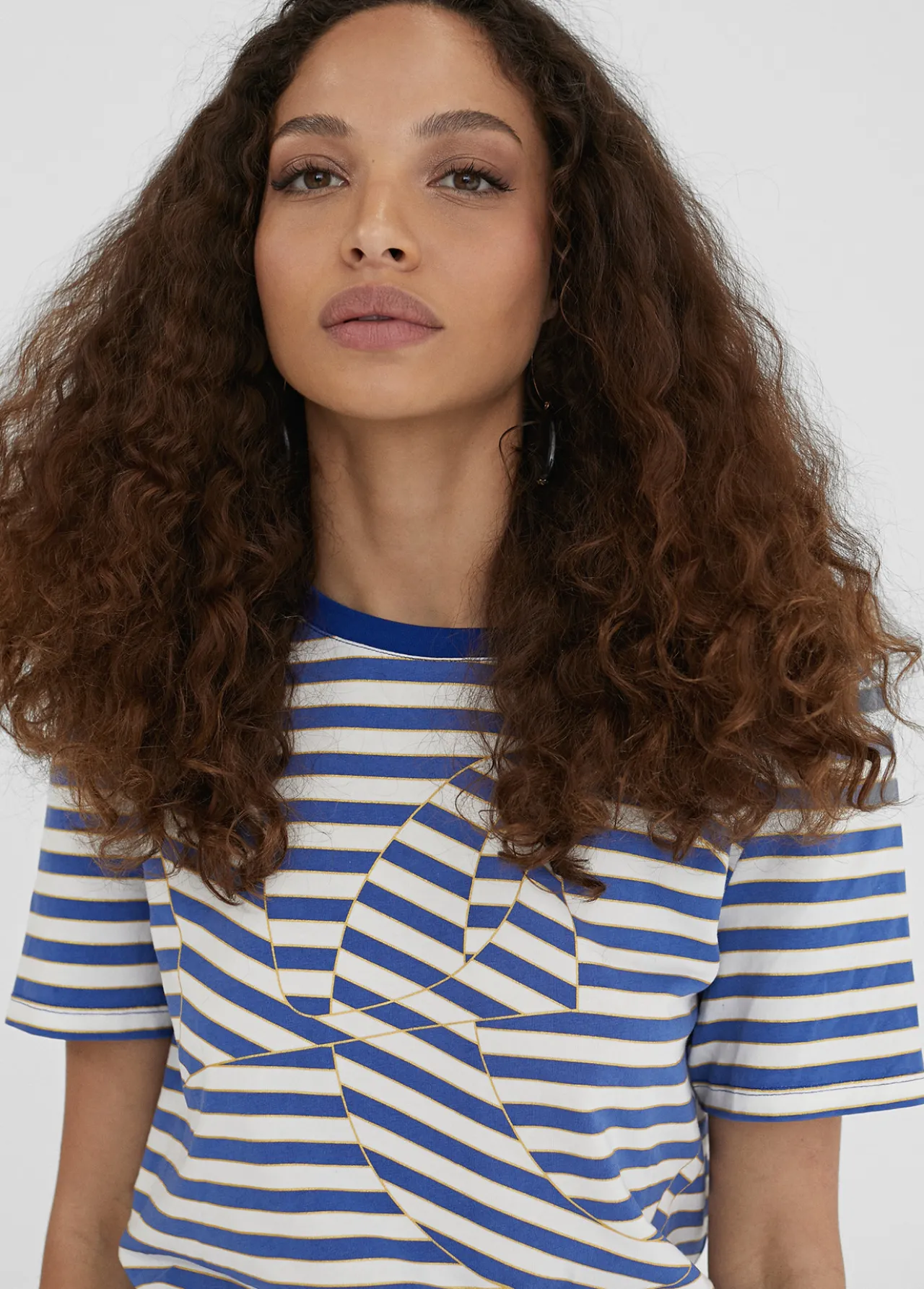 camiseta_rayas_posicionado_lc_0.webp Lola Casademunt Camisetas Y Tops<Camiseta rayas posicionado LC AZUL-BLANCO
